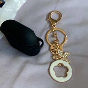 Oleband airpods Case with Keychain